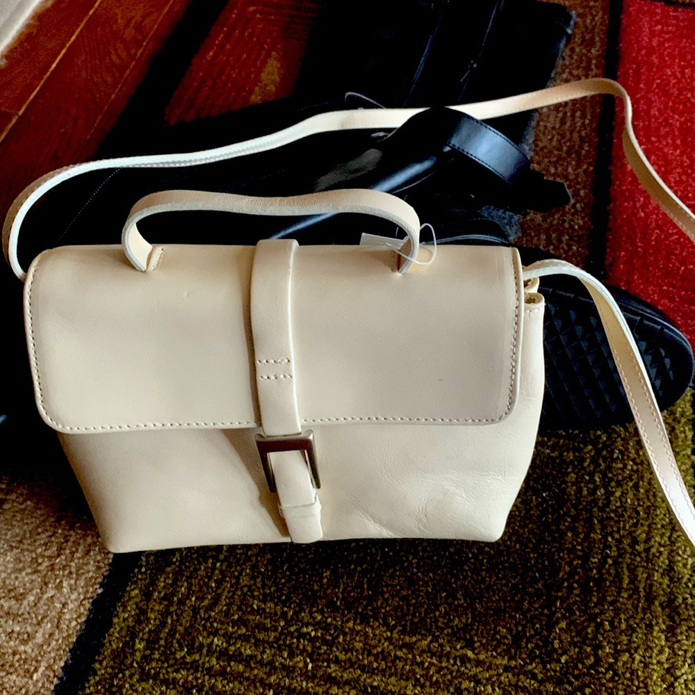 NWT Gap vintage Leather Crossbody bag